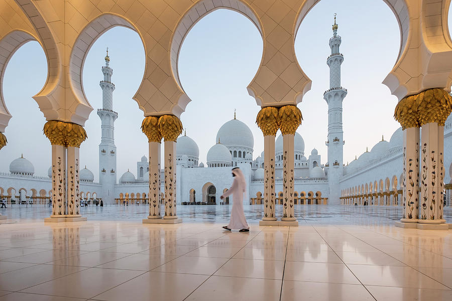 Sheikh Zayed Grand Mosque in Abu Dhabi United Arab Emirates #2 ...