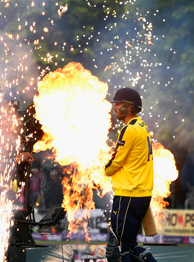 Worcestershire Rapids v Hampshire - NatWest T20 Blast #2 Photograph by Stu Forster