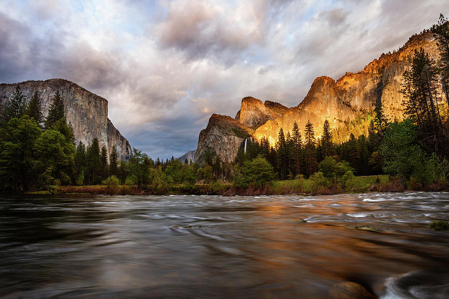 Yosemite Gates of the Valley #2 Photograph by Andrew Soundarajan