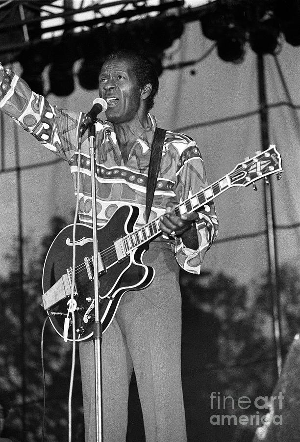 Chuck Berry Photograph - Chuck Berry #20 by Concert Photos