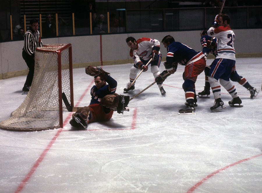 Montreal Canadiens v New York Rangers #20 Photograph by B Bennett