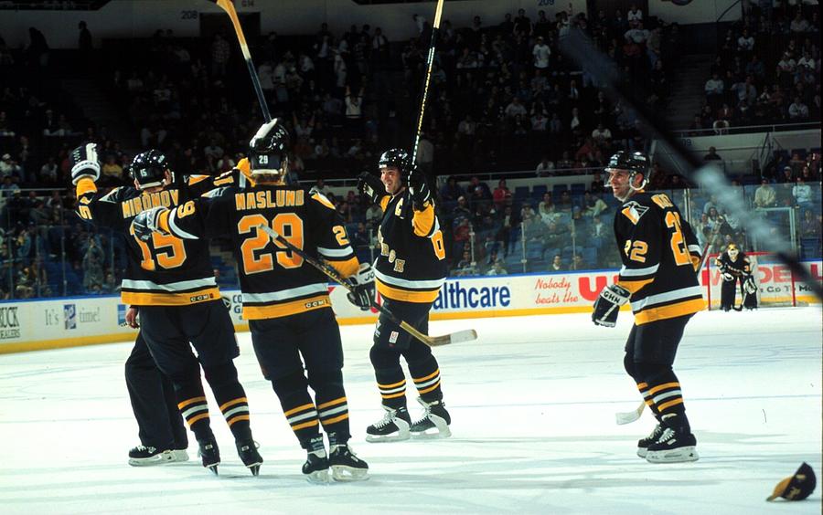 Pittsburgh Penguins v New York Islanders #20 Photograph by B Bennett