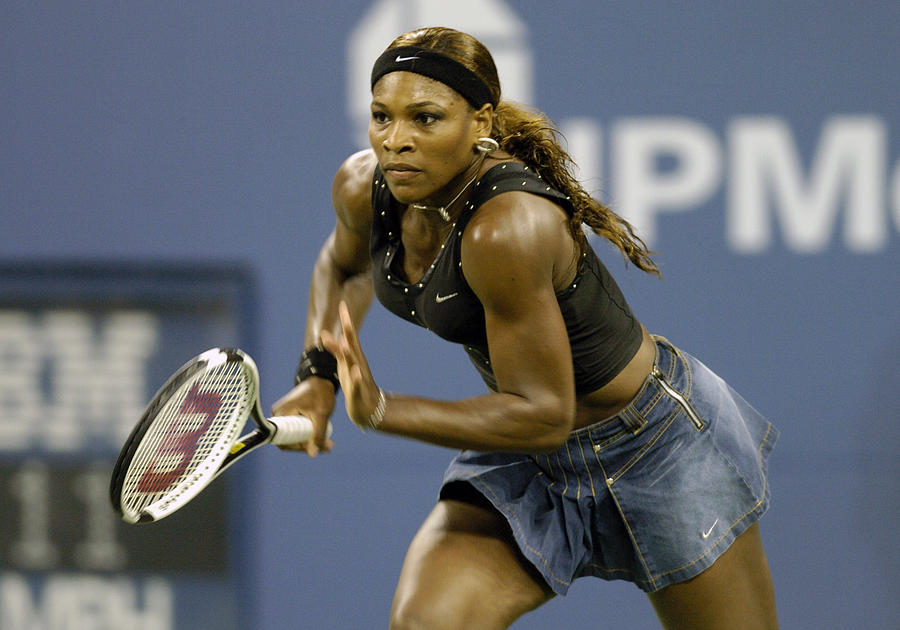 2004 US Open - Womens Singles - Quarter Finals - Serena Williams vs Jennifer Capriati Photograph by Al Messerschmidt