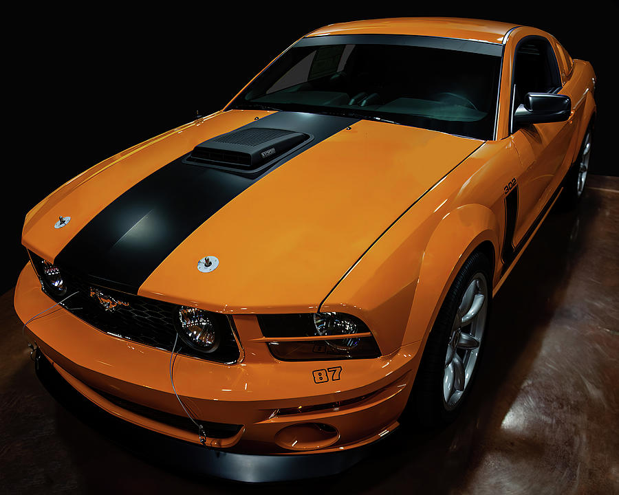 Parnelli Jones Photograph - 2007 Ford Saleen Parnelli Jones Limited Edition Mustang by Flees Photos