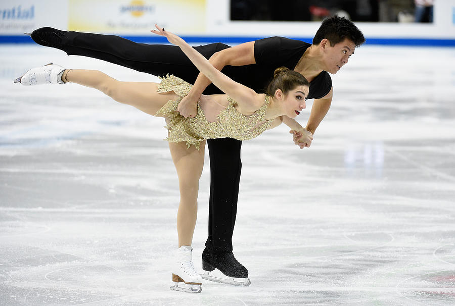2016 Prudential U.S. Figure Skating Championship - Day 1 Photograph by Hannah Foslien