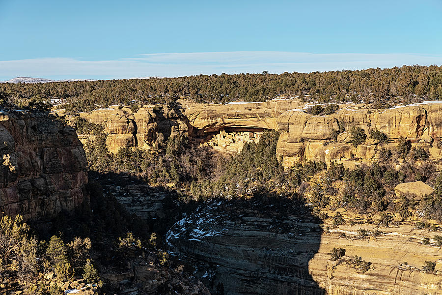 201902080-069 Cliff Dwelling above Canyon Photograph by Alan Tonnesen