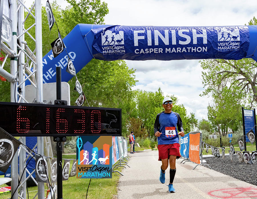Runner 44 Photograph by Laura Terriere Runner 44 Photograph by Laura Terriere