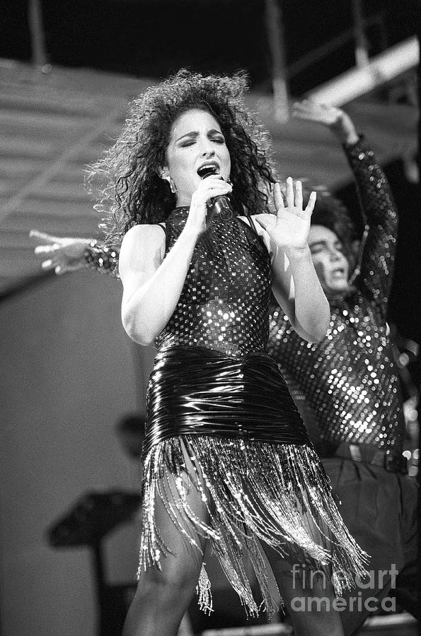 Gloria Estefan And The Miami Sound Machine Photograph By Concert Photos ...