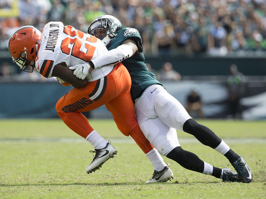 Cleveland Browns v Philadelphia Eagles #22 Photograph by Mitchell Leff