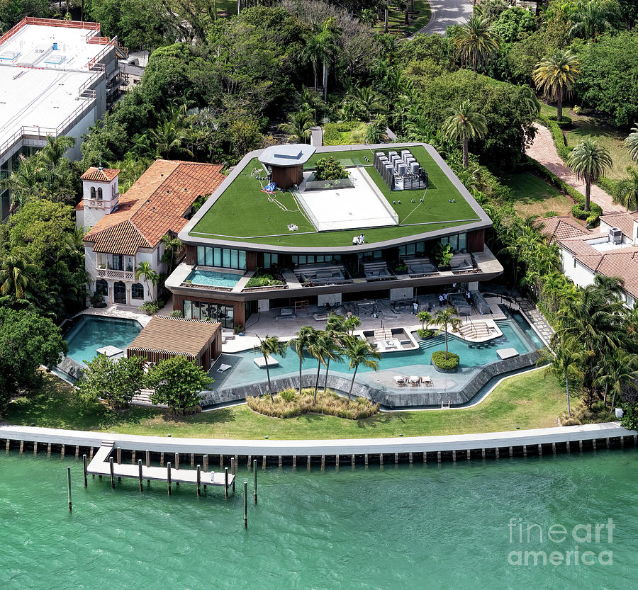 22 E Star Island Dr Miami Beach Aerial View Photograph by David Oppenheimer