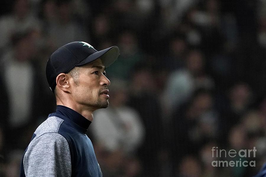 Ichiro Suzuki Photograph by Masterpress Ichiro Suzuki Photograph by Masterpress