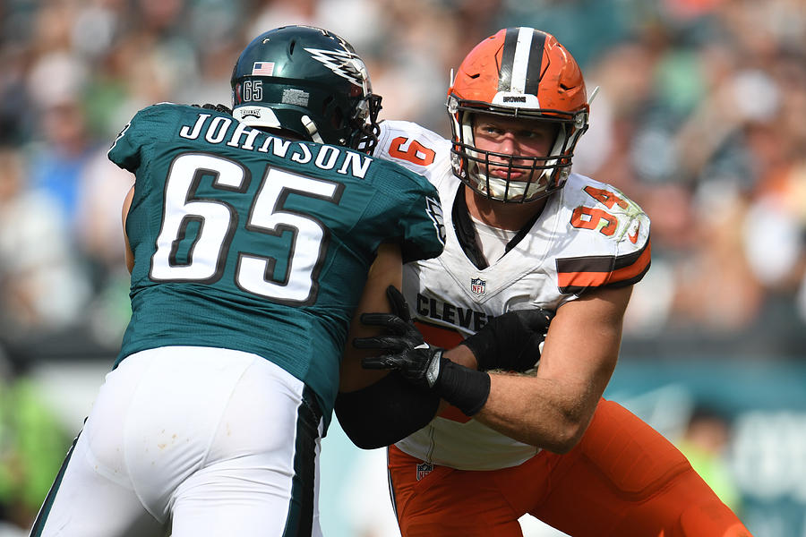 NFL: SEP 11 Browns at Eagles #22 Photograph by Icon Sportswire