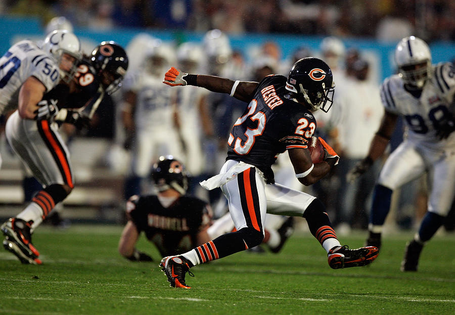 Super Bowl XLI: Indianapolis Colts v Chicago Bears #25 Photograph by Donald Miralle
