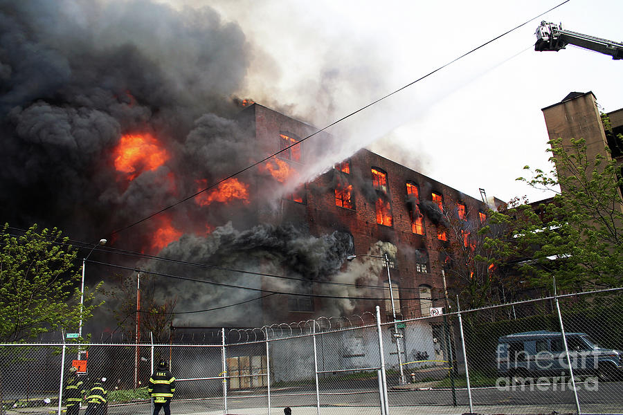 May 2nd 2006  Spectacular Greenpoint Terminal 10 Alarm Fire in Brooklyn, NY #26 Photograph by Steven Spak