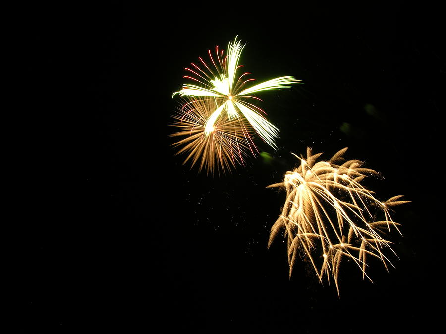 Fireworks #28 Photograph by George Pennington