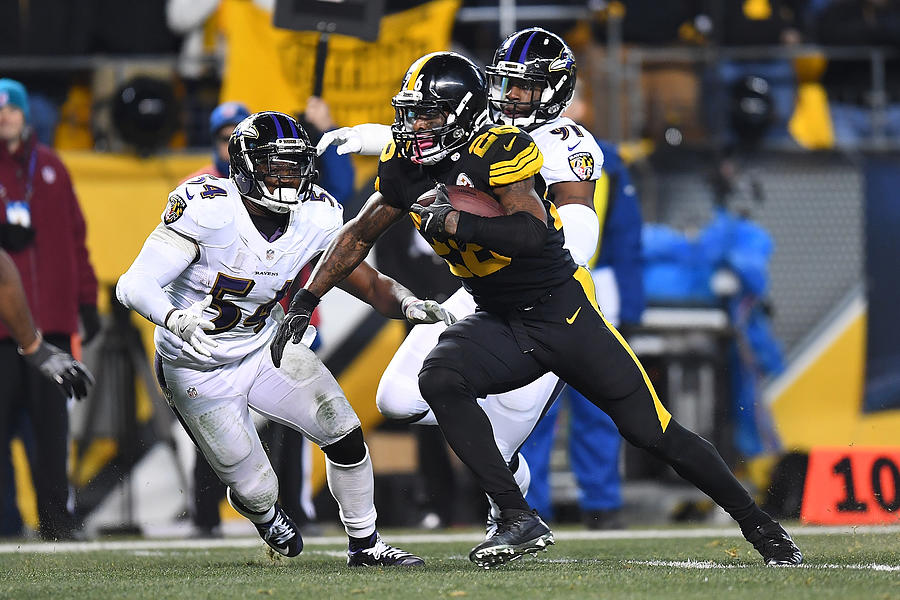 Baltimore Ravens v Pittsburgh Steelers #29 Photograph by Joe Sargent