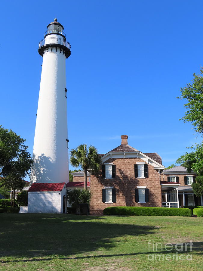 2996 - Lighthouse St Simons Island Georgia Photograph by Deborah ...