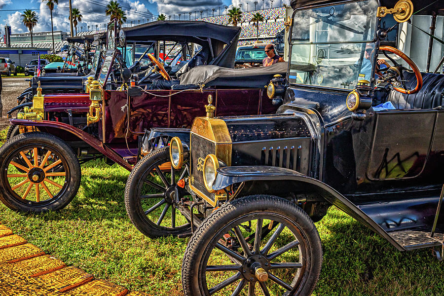 1915 Ford Model T 3 Door Touring Photograph by Gestalt Imagery - Fine ...