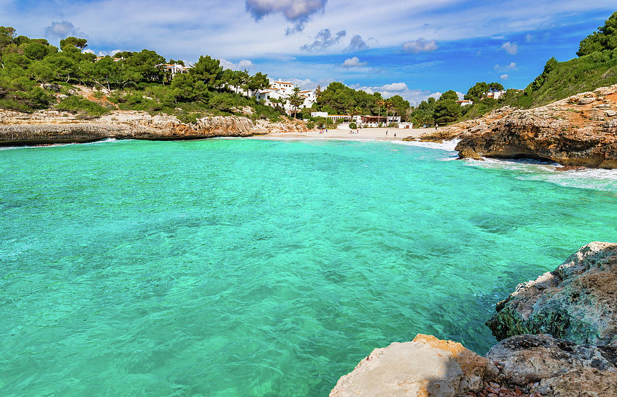 Beautiful island scenery, bay beach of Cala Anguila, Mallorca Spain ...