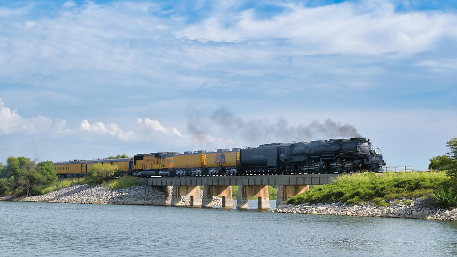 Big Boy #4014 Steam Locomotive Photograph by Robert Bellomy