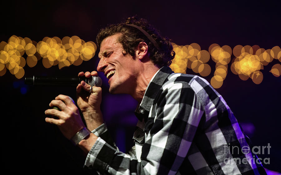 David Shaw with The Revivalists #3 Photograph by David Oppenheimer