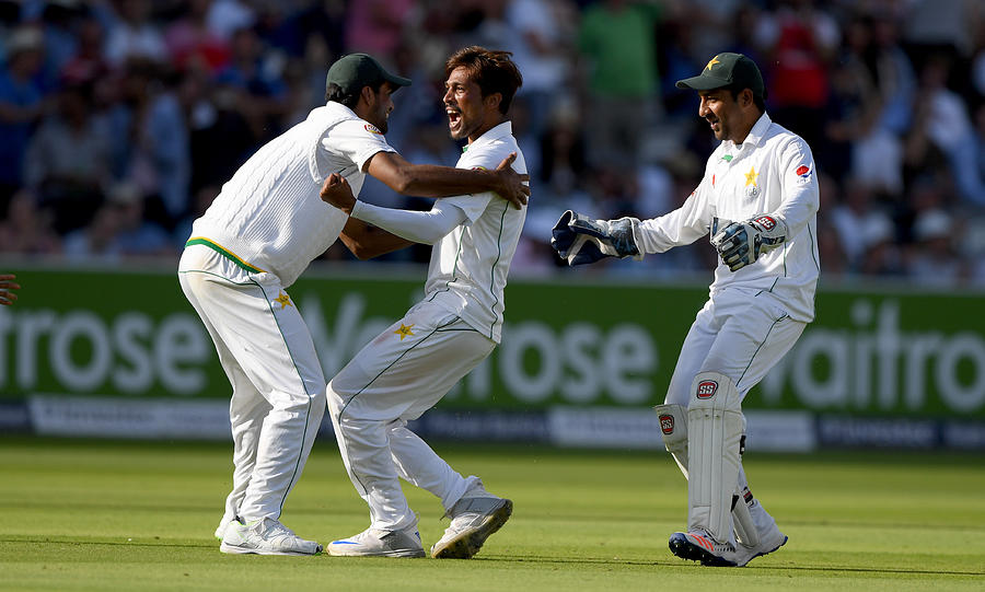 England v Pakistan: 1st Investec Test - Day Four #3 Photograph by Stu Forster