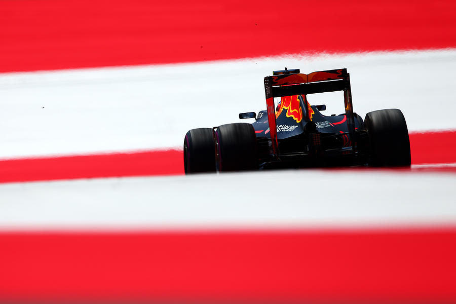 F1 Grand Prix of Austria - Qualifying #3 Photograph by Dan Istitene