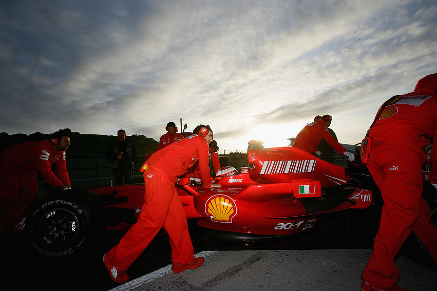F1 Testing In Jerez - Day 2 #3 Photograph by Mark Thompson
