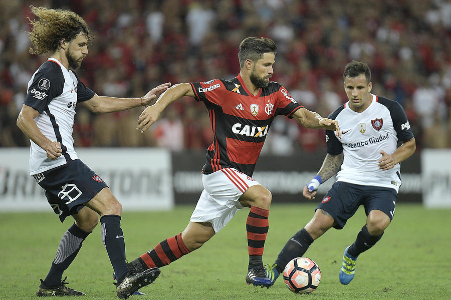 Flamengo v San Lorenzo - Copa Bridgestone Libertadores 2017 #3 Photograph by Alexandre Loureiro