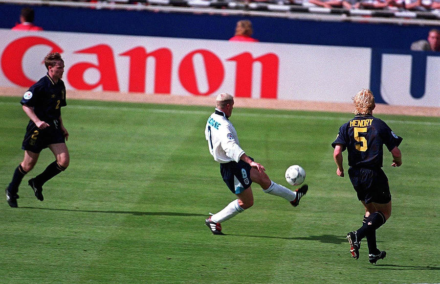Fussball: Euro 1996 Sco #3 Photograph by Gunnar Berning