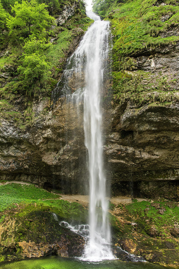 Goriuda Waterfalls In Chiusaforte, Italy Photograph By Sergio Delle 