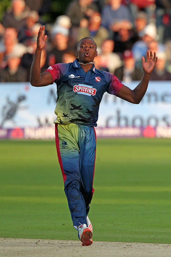 Kent v Sussex - NatWest T20 Blast #3 Photograph by Sarah Ansell