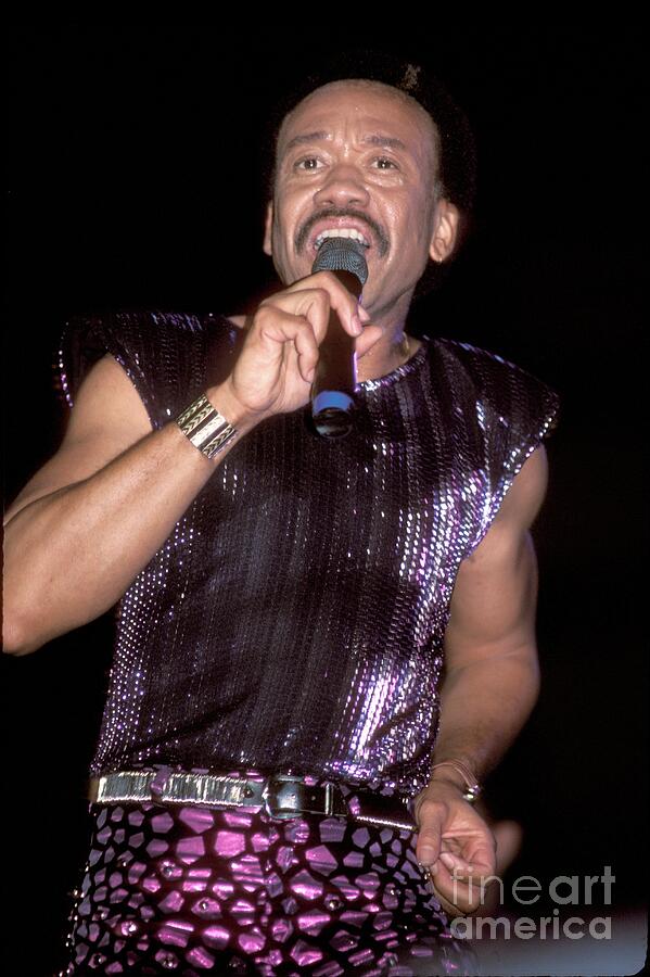 Musician Photograph - Maurice White - Earth, Wind and Fire #8 by Concert Photos