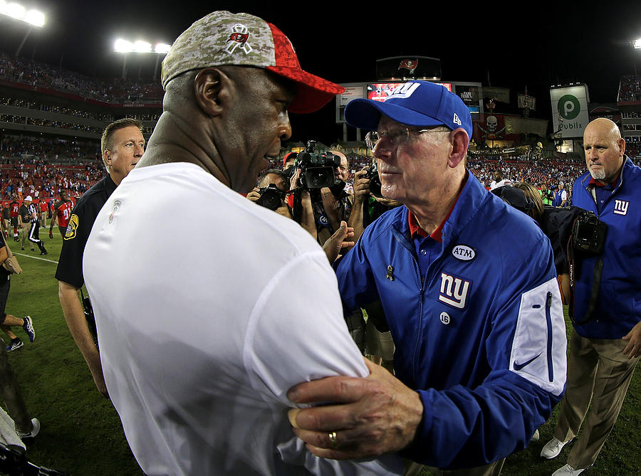 New York Giants v Tampa Bay Buccaneers #3 Photograph by Mike Ehrmann