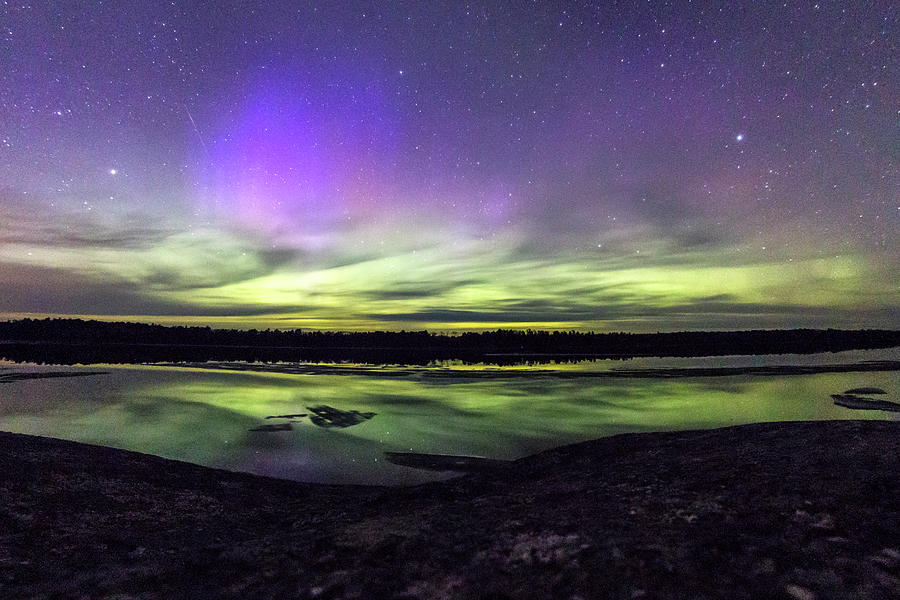 Northern Lights in Voyageurs National Park Photograph by Patrick Barron ...