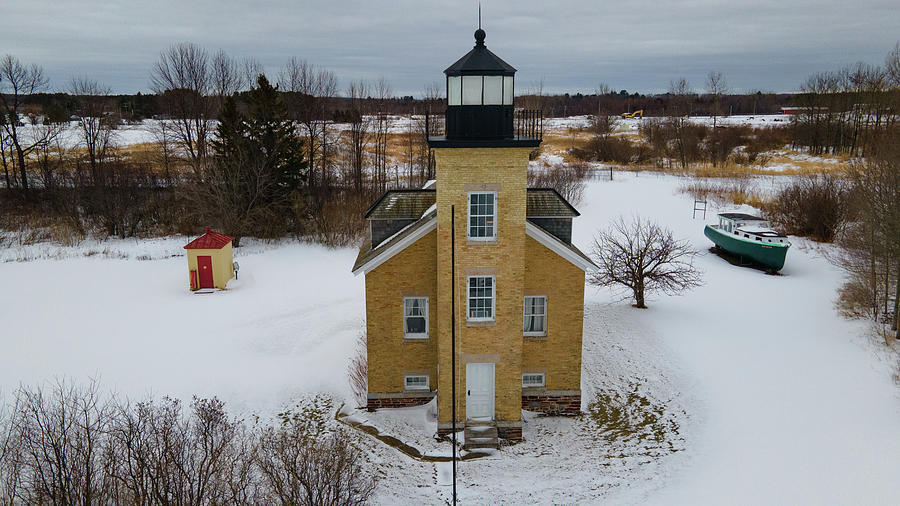 Ontonagon Michigan Lighthouse along Lake Superior in winter Photograph by Eldon McGraw