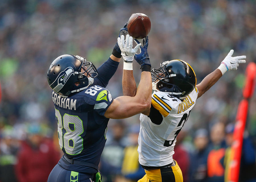 Pittsburgh Steelers v Seattle Seahawks Photograph by Otto Greule Jr
