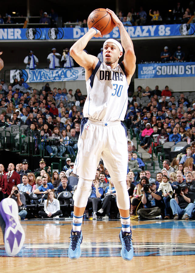 Seth Curry Photograph by Danny Bollinger