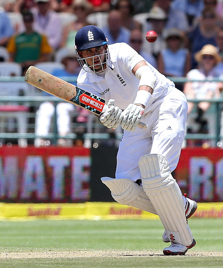 South Africa v England - Second Test: Day One #3 Photograph by Gallo Images