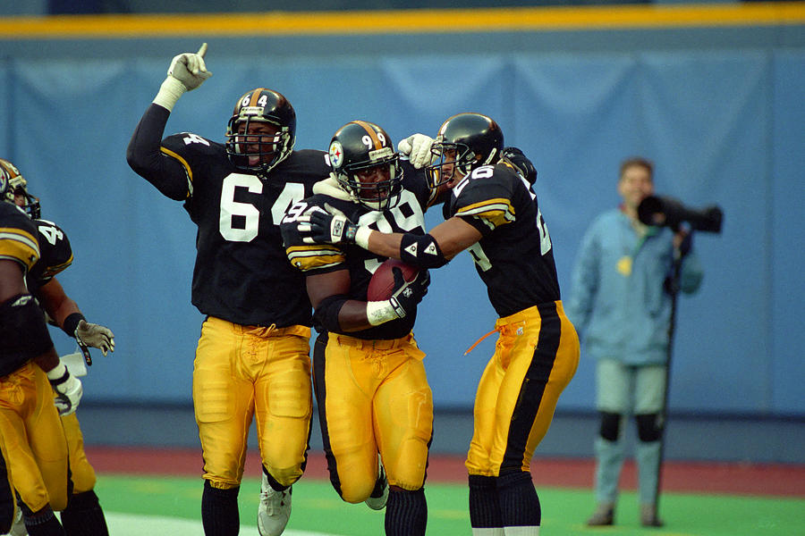 Steelers Levon Kirkland #3 Photograph by George Gojkovich