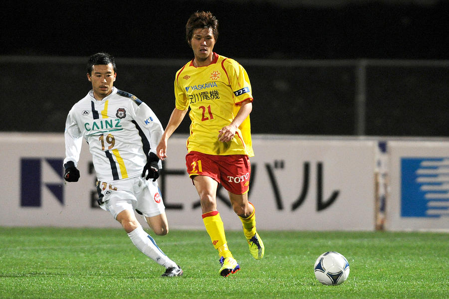 Thespa Kusatsu v Giravanz Kitakyushu - 2012 J.League 2 #3 Photograph by Masashi Hara