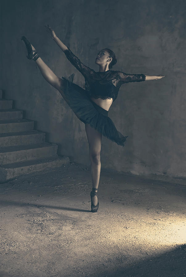Urban Ballet dance move Photograph by Pradeep Raja PRINTS
