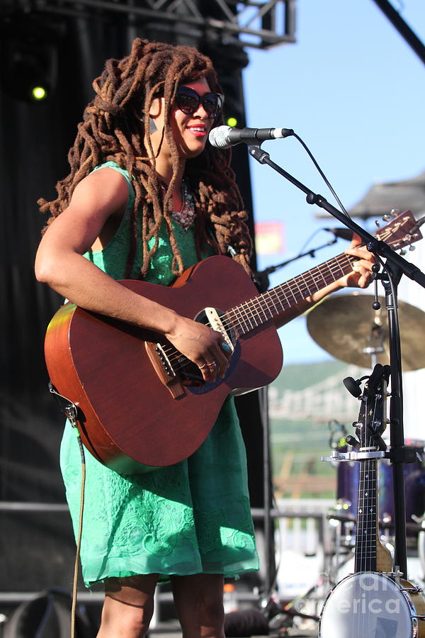 Valerie June Photograph by Concert Photos - Fine Art America