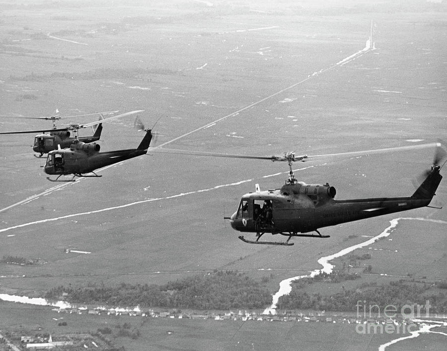 Vietnam War - Helicopters Photograph by Granger - Fine Art America