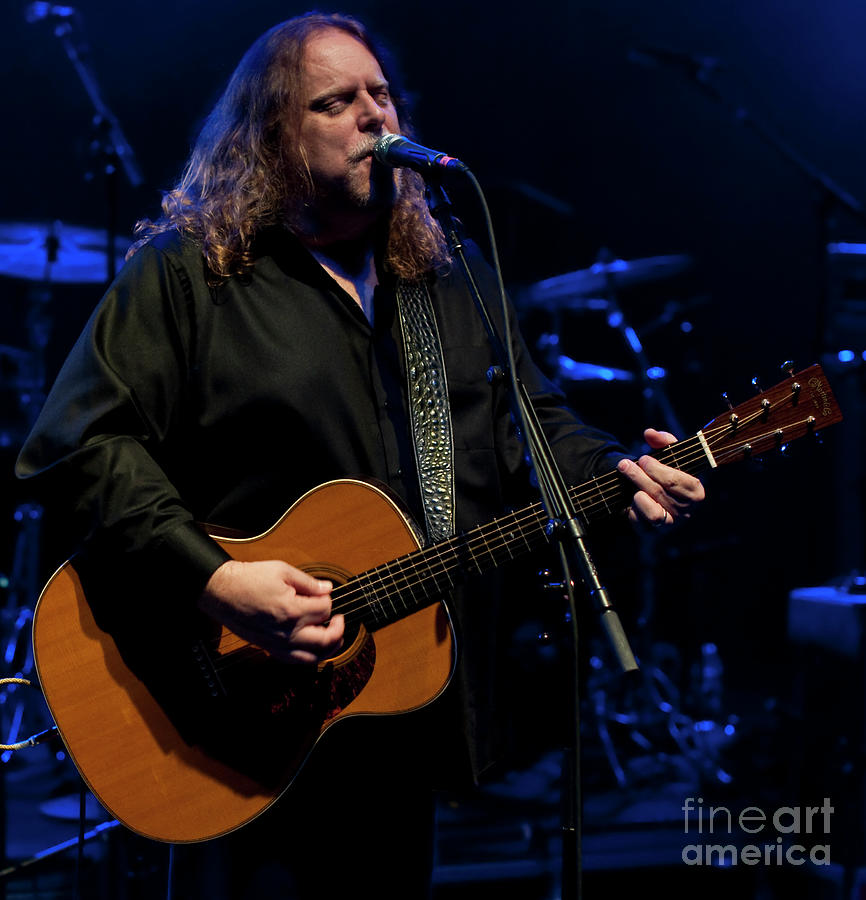 Warren Haynes Performing Solo Acoustic Photograph by David Oppenheimer ...