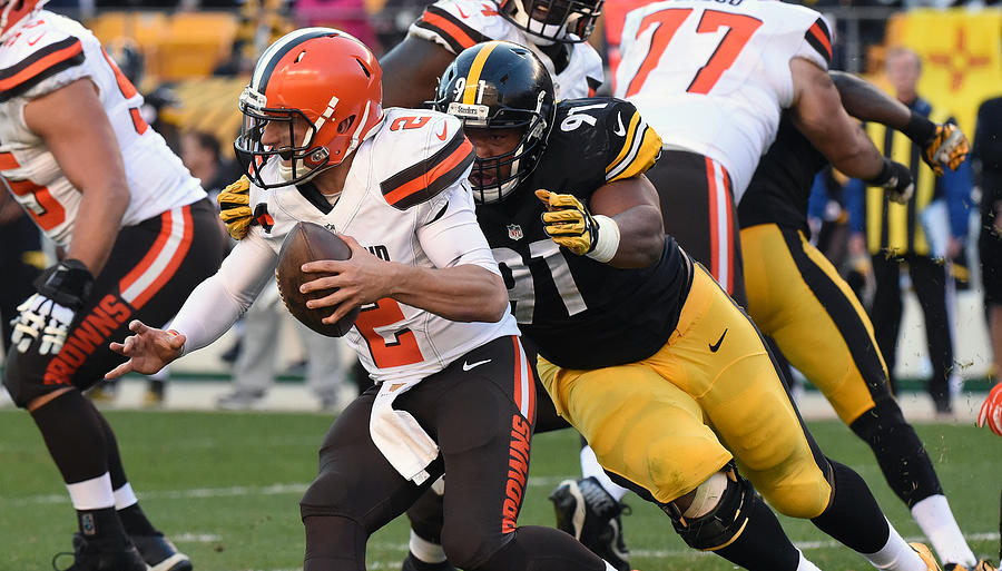 Cleveland Browns v Pittsburgh Steelers Photograph by George Gojkovich