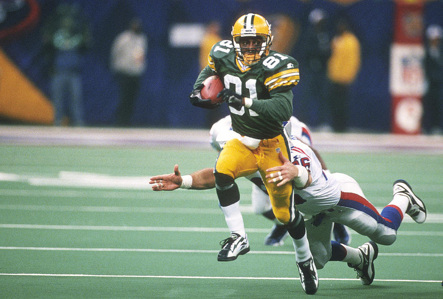 Super Bowl XXXI - New England Patriots v Green Bay Packers #31 Photograph by Focus On Sport
