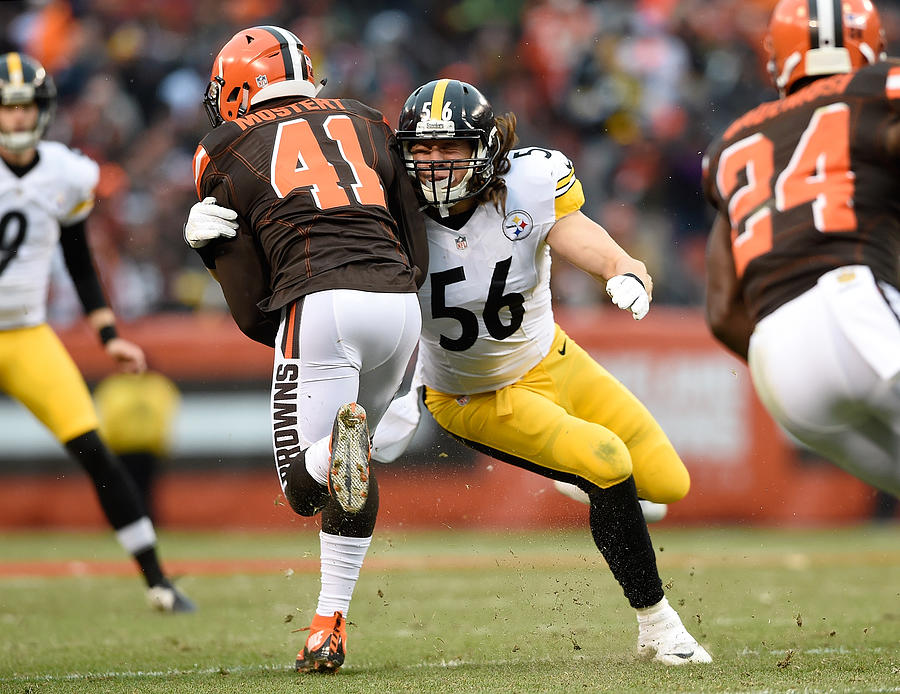 Pittsburgh Steelers v Cleveland Browns #32 Photograph by Jason Miller