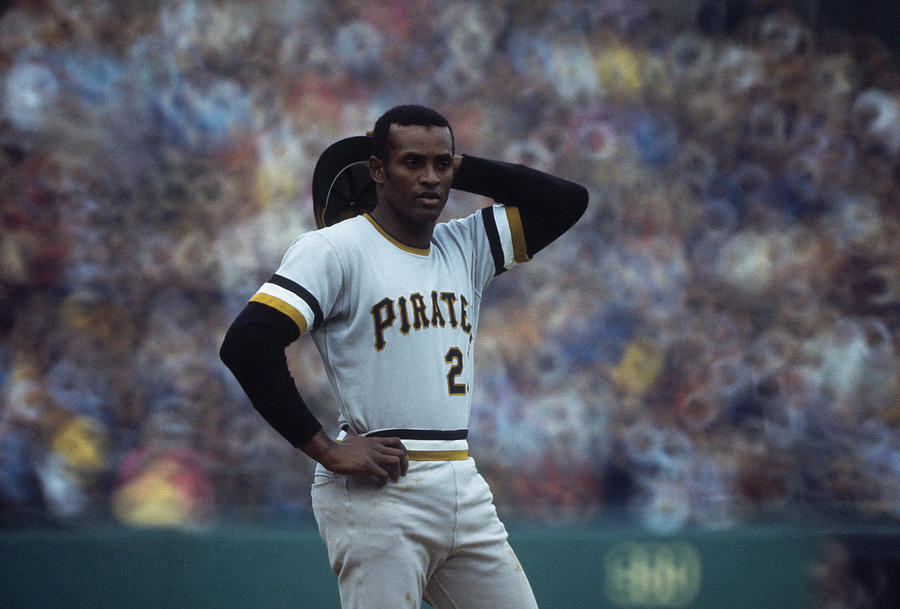 Roberto Clemente #33 Photograph by Focus On Sport