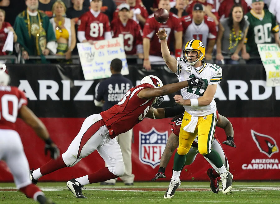 Green Bay Packers v Arizona Cardinals  - Wild Card Round #34 Photograph by Christian Petersen